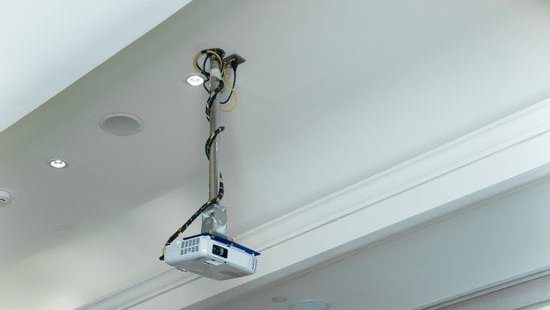 auf welche hoehe den beamer haengen bei 100 zoll 16_9