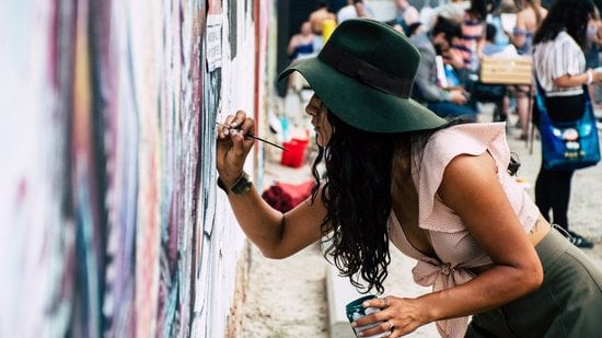 mit beamer bilder an die wand malen
