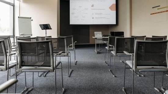 welche leinwand fuer beamer